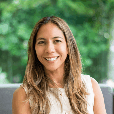 Clari Vega — The Agency Costa Rica