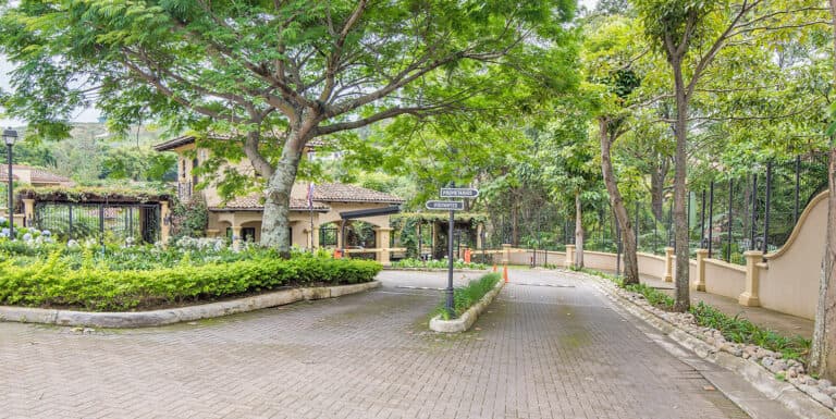What is a “condominio” in Costa Rica?
