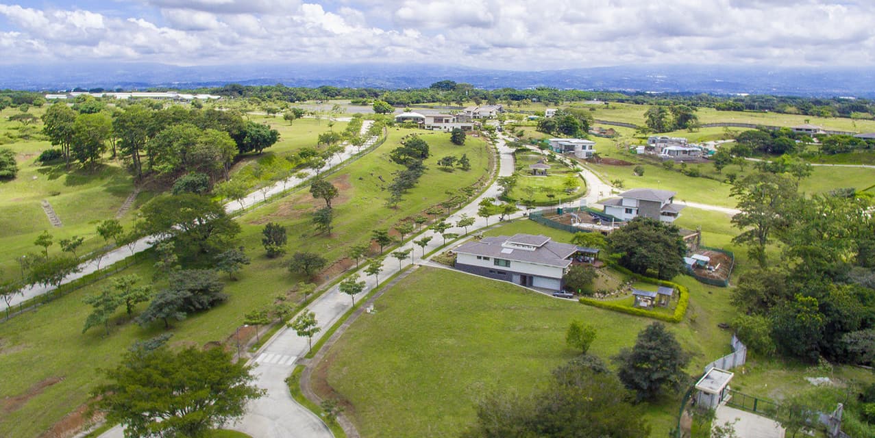 Hacienda Espinal Exquisite Lot — photo