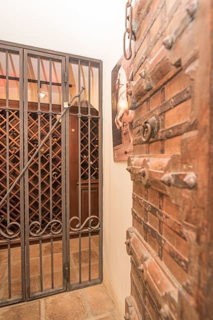 Investment: Casa Convento in Escazú — photo