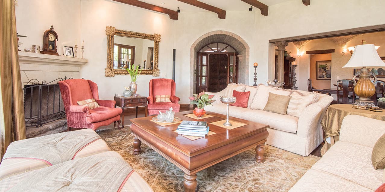Investment: Casa Convento in Escazú — photo