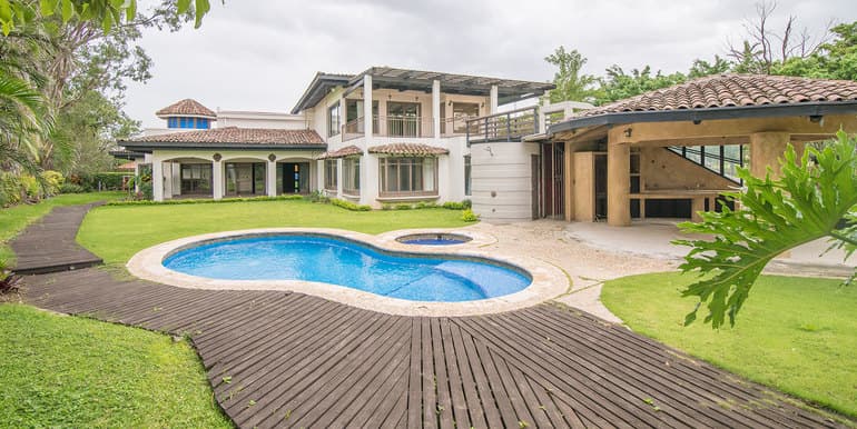 Investment: Spanish Colonial & Golf in Valle del Sol