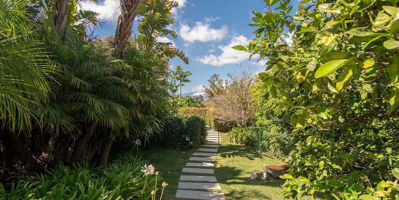 The Secret Garden Home at Monterán — photo