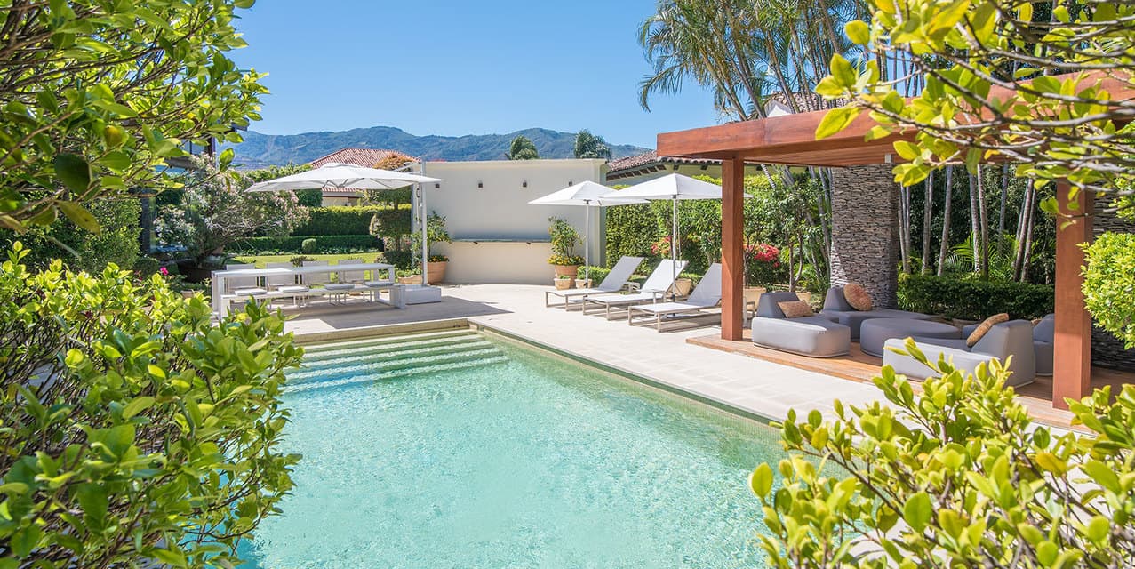 Villa Verano in Bosques de Lindora — photo