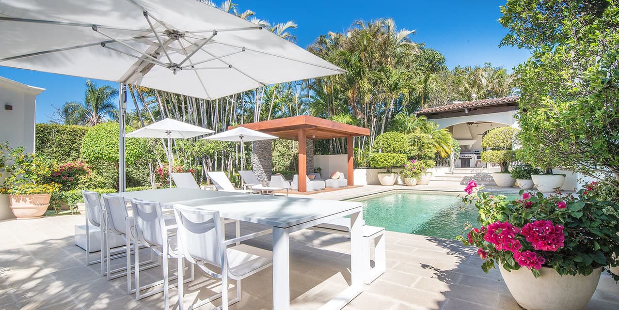 Villa Verano in Bosques de Lindora — photo