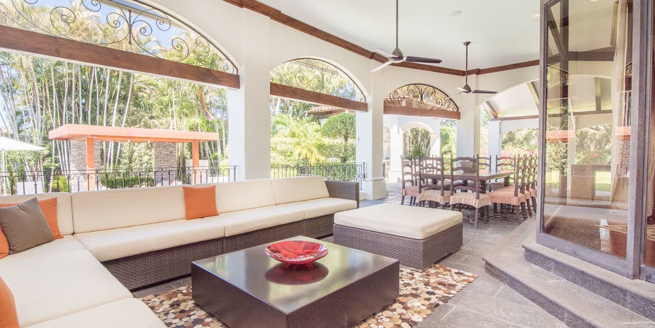 Villa Verano in Bosques de Lindora — photo