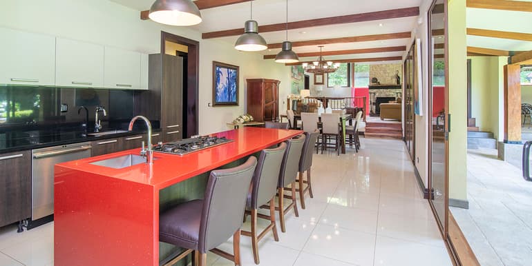 Wood Passion Home at Colinas