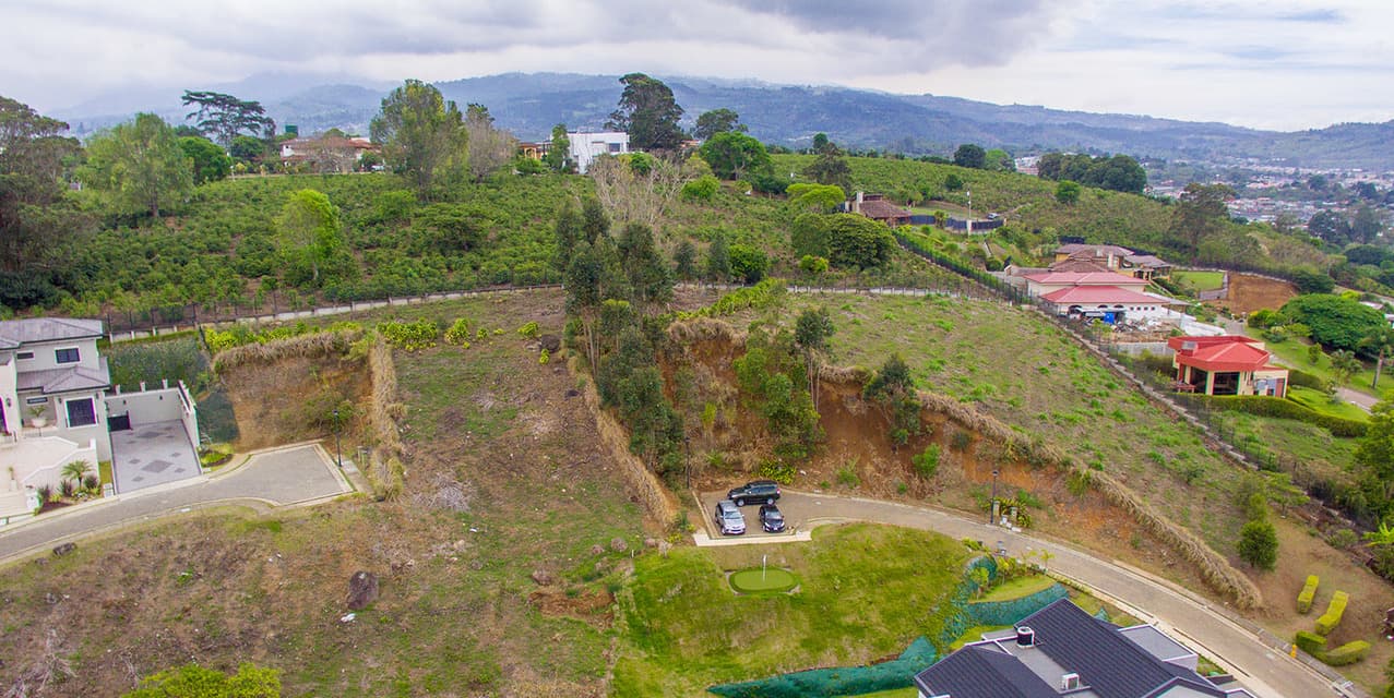 Mountaintop Colinas de Montealegre Lot — photo