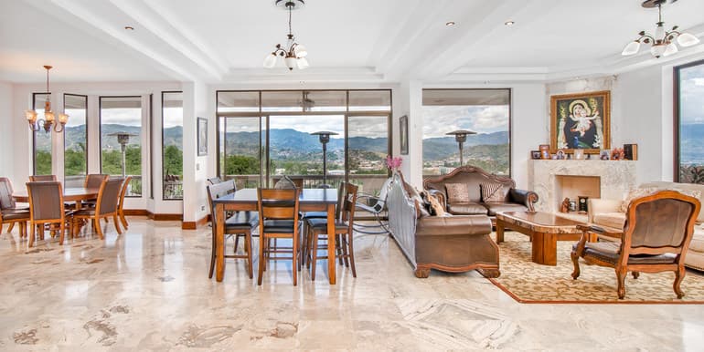Unique View Home at Gregal