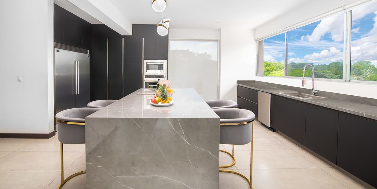 Investment: The Stunning Home at Espinal — photo