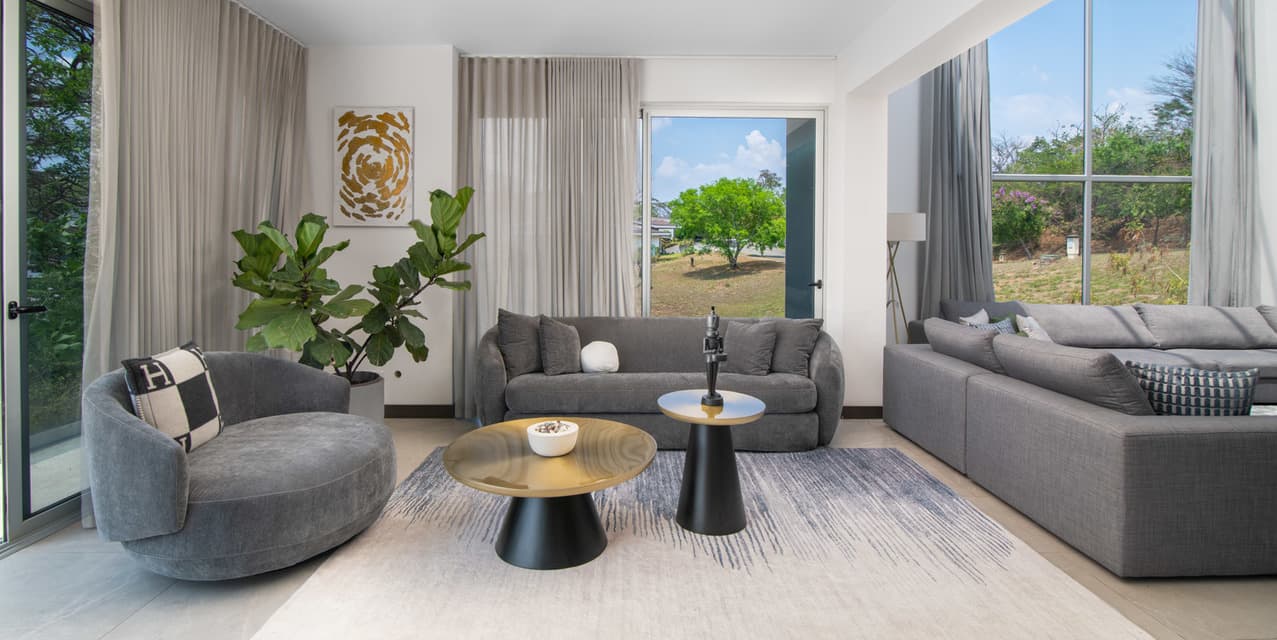 Investment: The Stunning Home at Espinal — photo