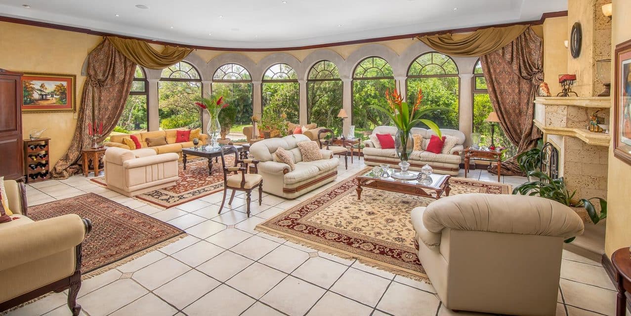 Cascade Colonial Home @ La Cañada — photo