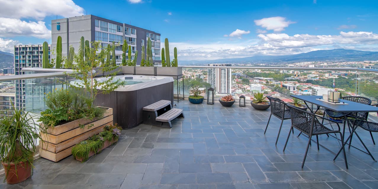 Investment: The View Apartment @ Nunciatura — photo