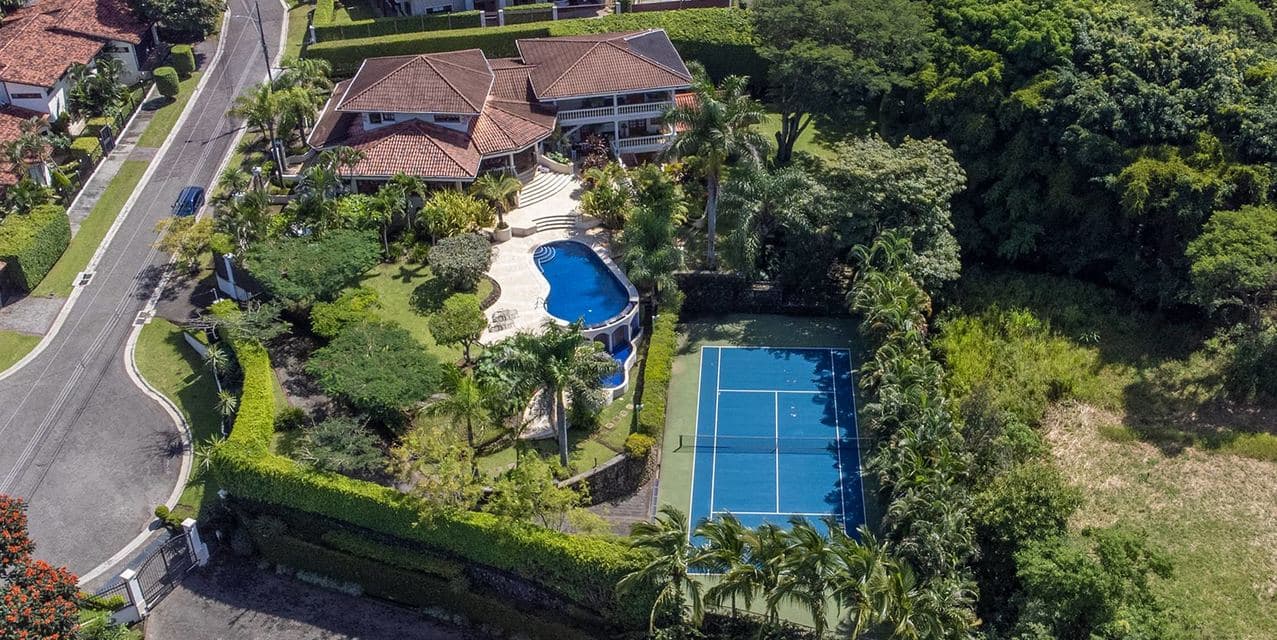 Oasis Estate — photo