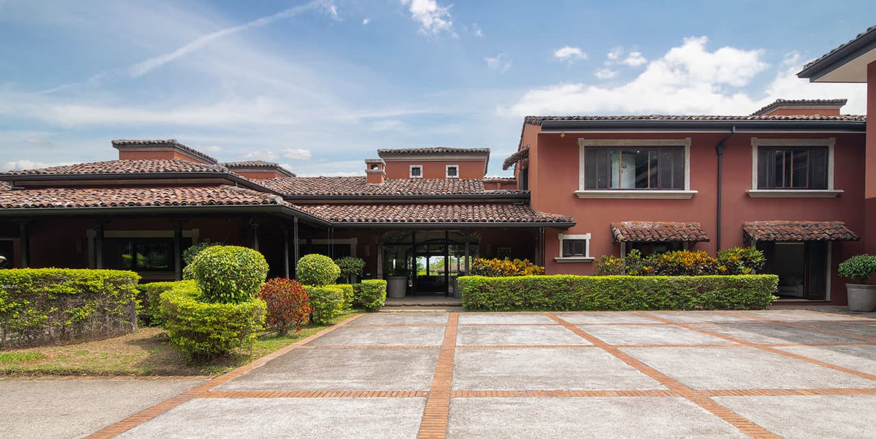 Art Estate in Santa Ana — photo