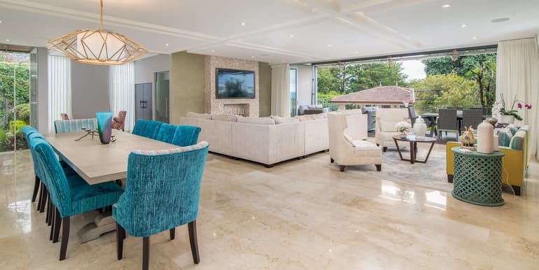 Ave Home in Heredia