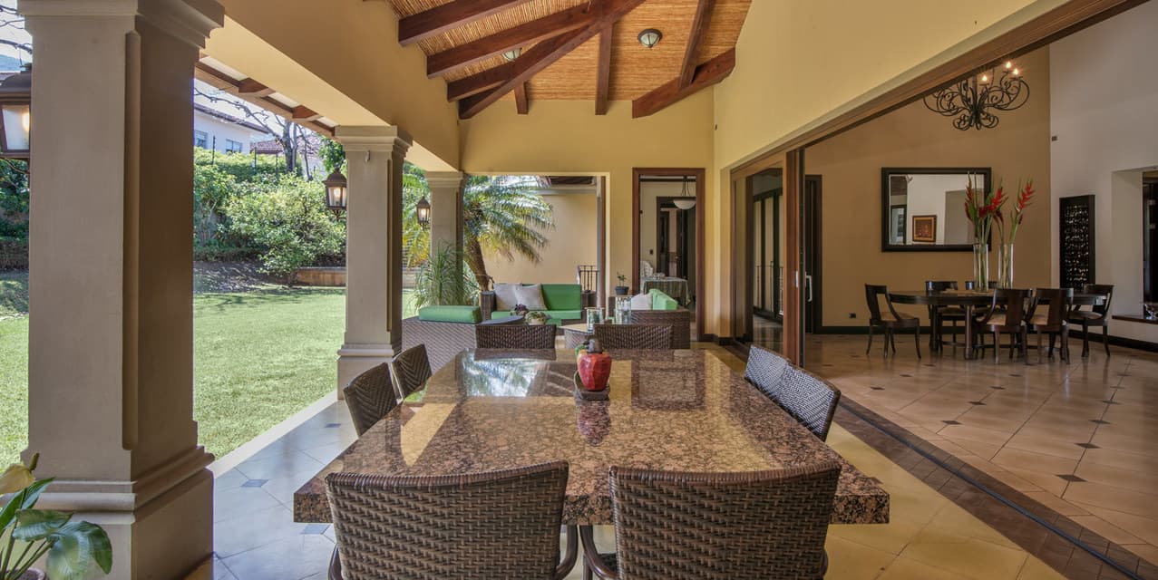 Sun Villa Single-level Home — photo