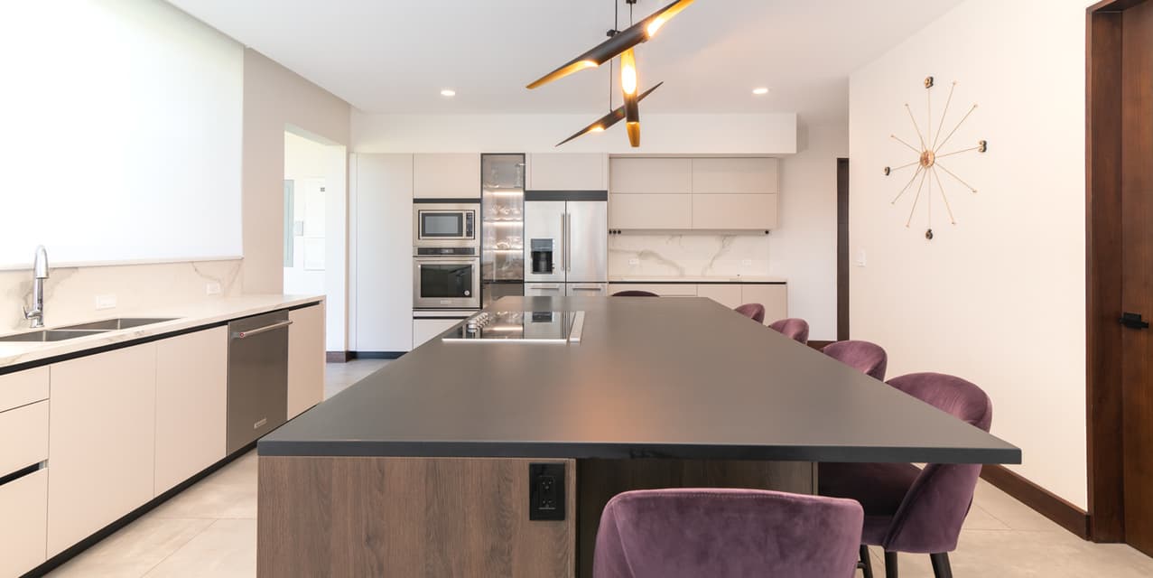 Agata Contemporary Home Espinal — photo