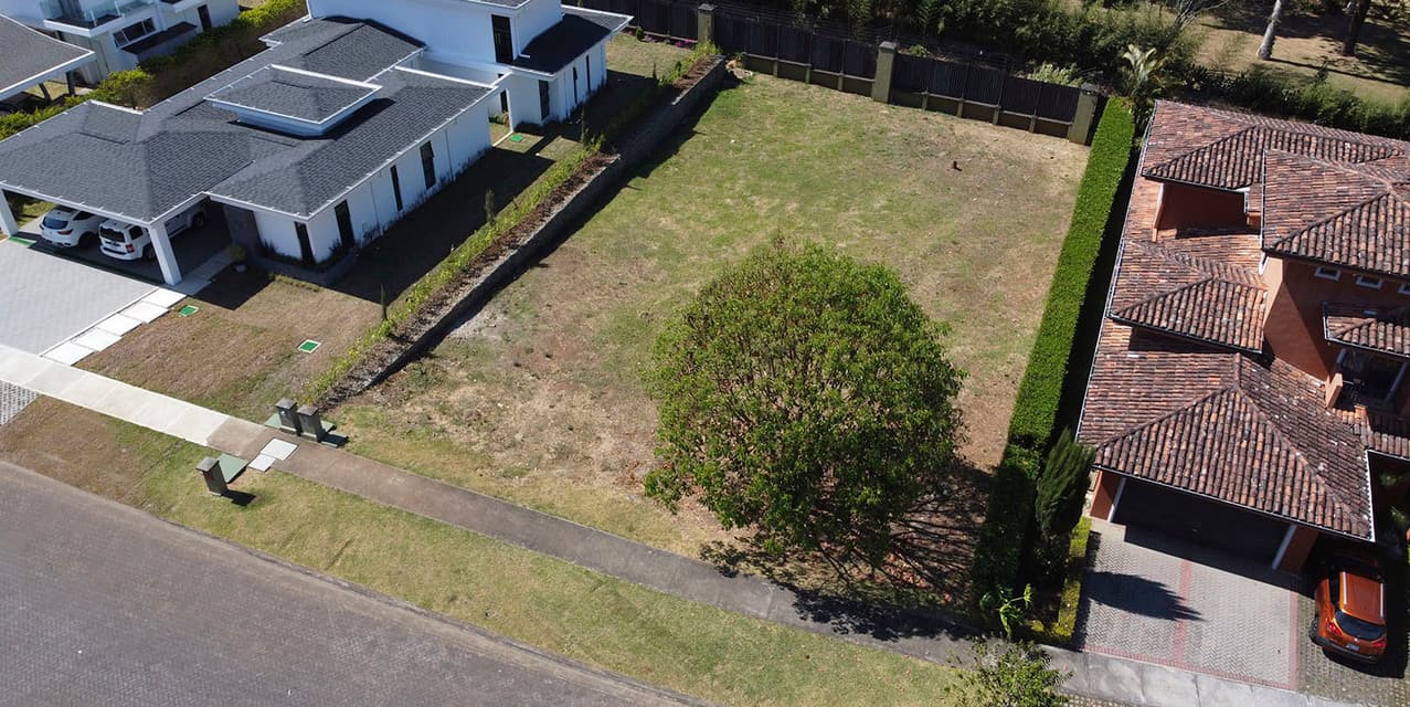 Ilang Ilang Flat Lot — photo