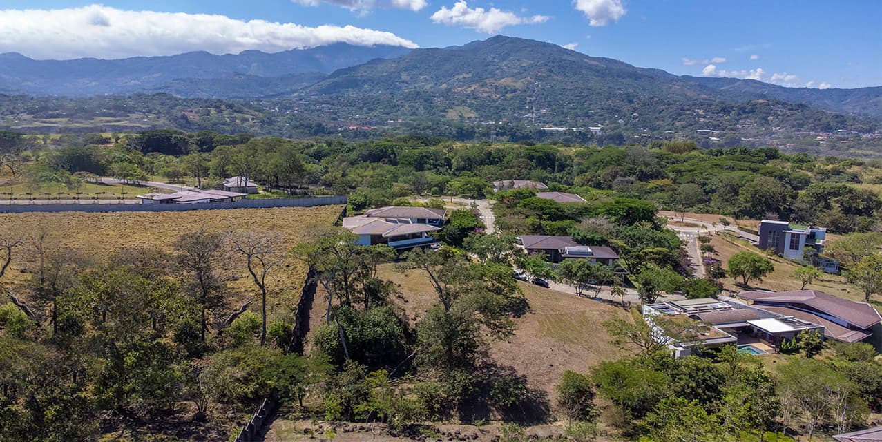 Extensive Mountain Views Lot @ Espinal — photo