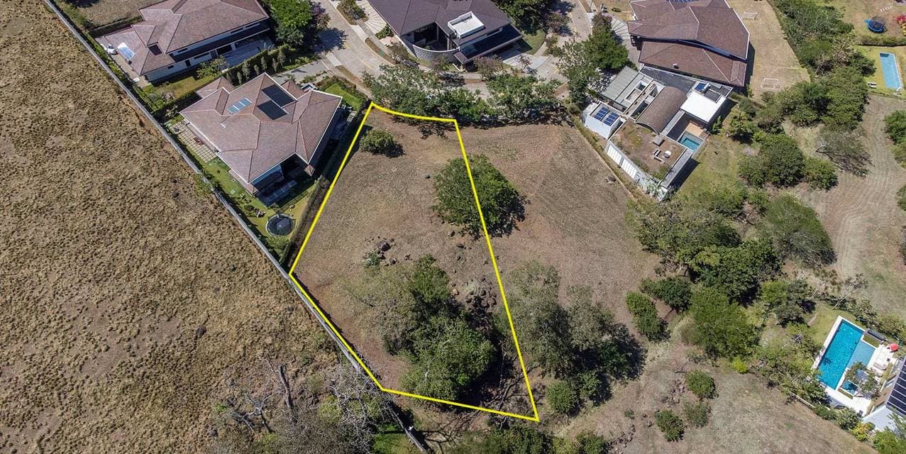 Extensive Mountain Views Lot @ Espinal — photo