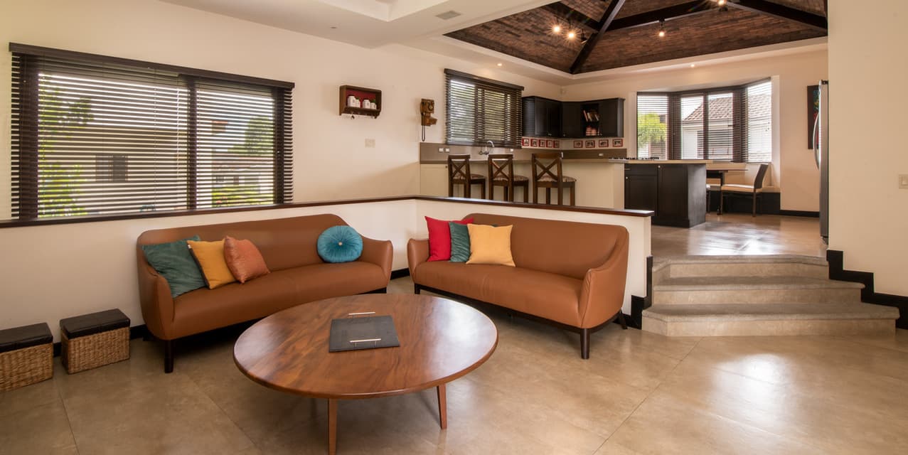 Investment: Casa Sabana in Piedades — photo