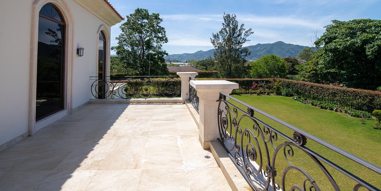 Château at Monterán — photo