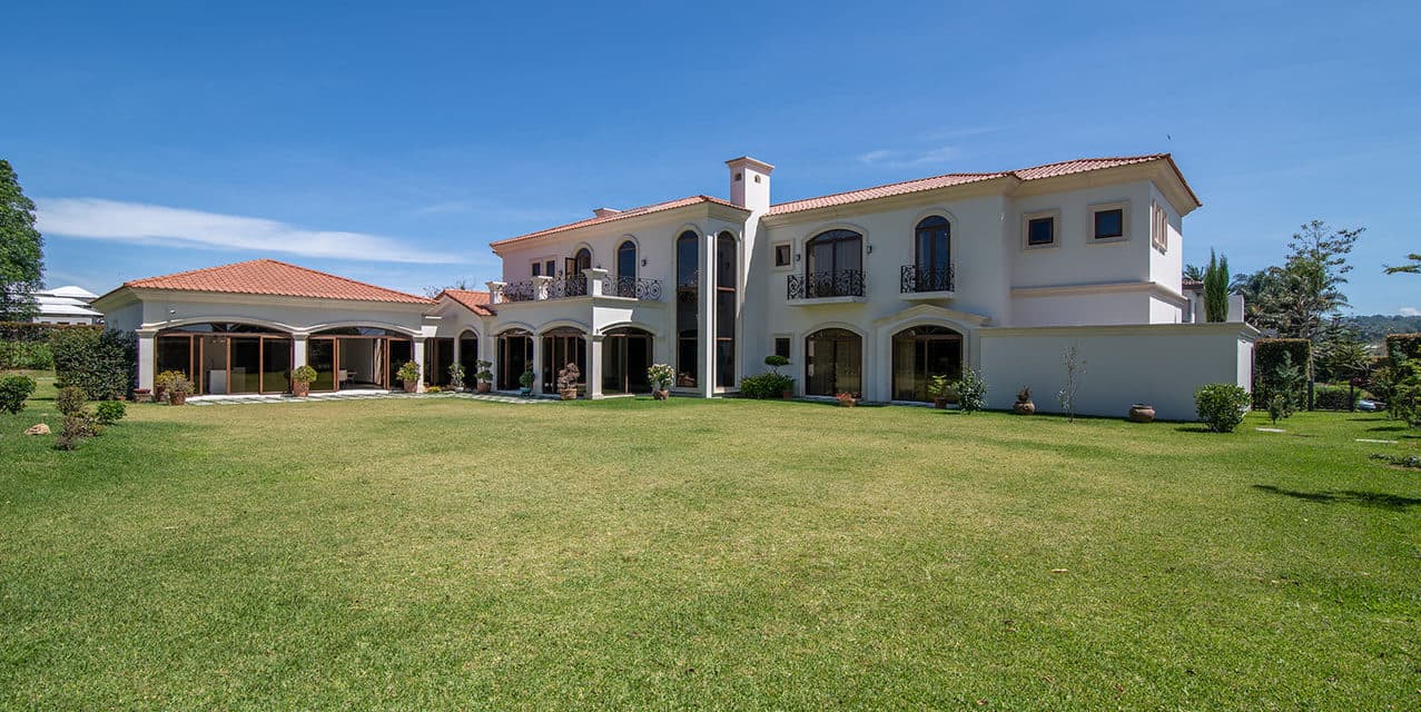 Château at Monterán — photo