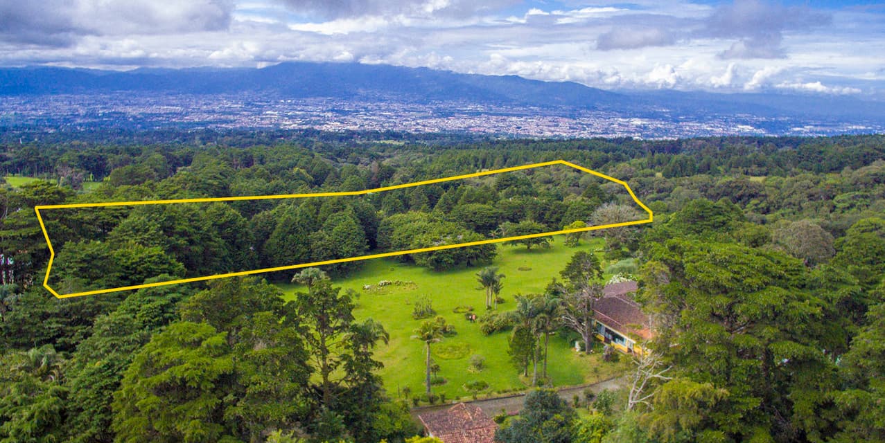 Villa Paraíso Lot in Heredia — photo