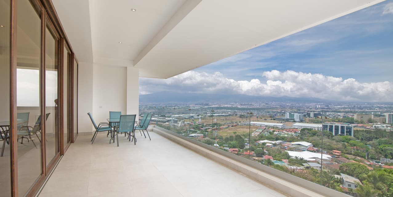 Investment: The Valley Views Penthouse in Cerro Alto — photo