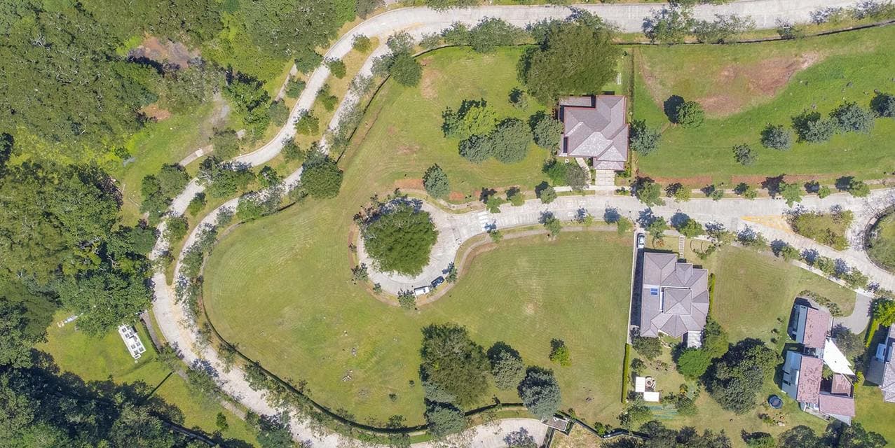 The Perfect Flat Lot at Espinal — photo