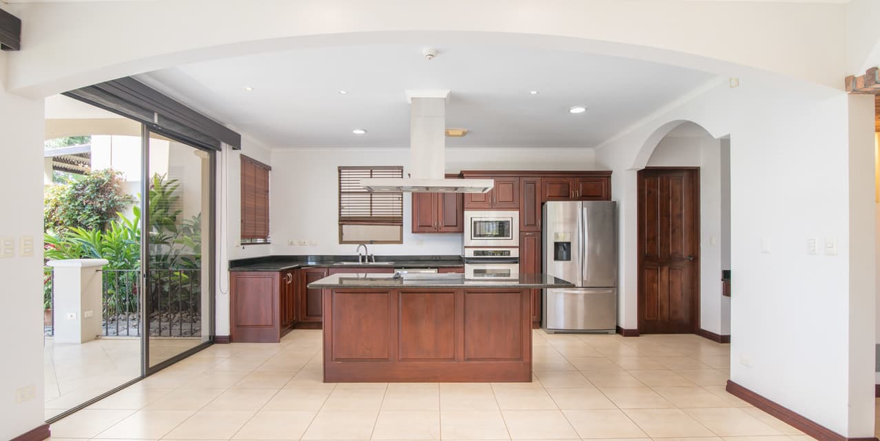 Alamo Home at Colinas de Montealegre — photo