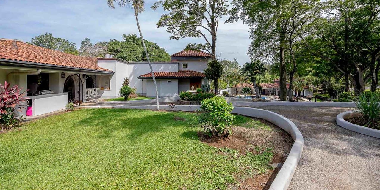 Villa Bonita Estate in Turrucares — photo