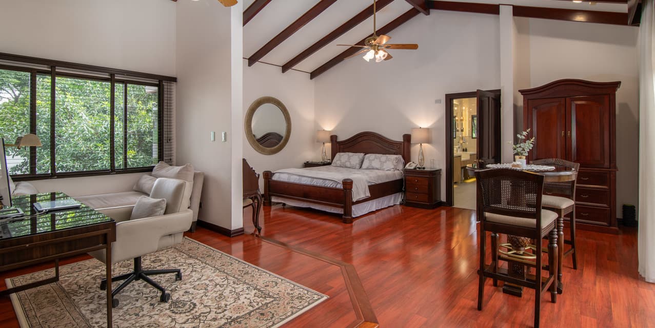 Golden Dreams Home in Santa Ana — photo