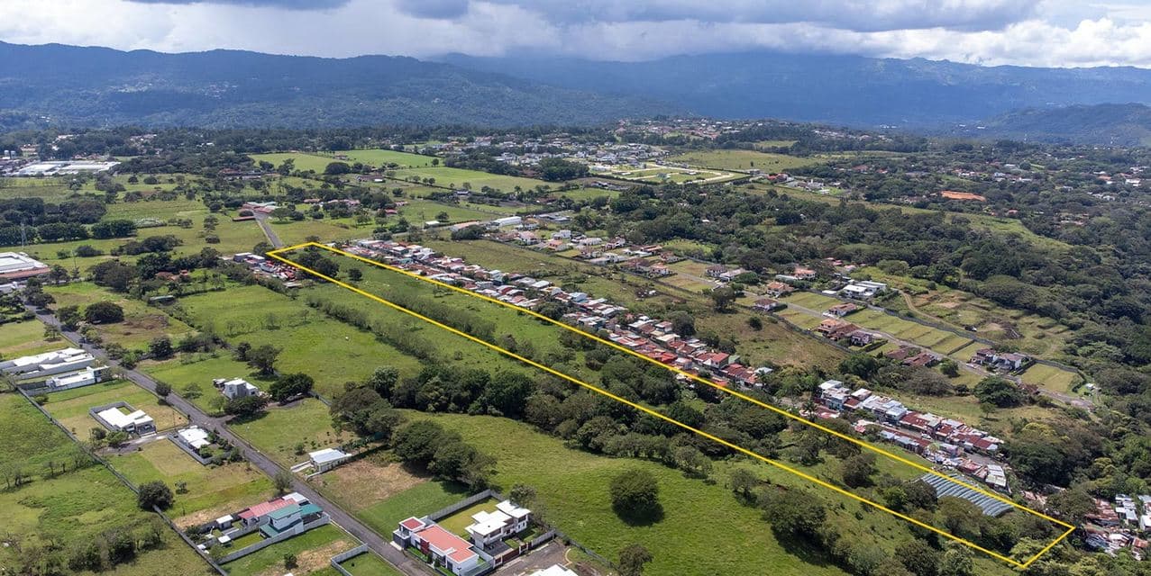 Grand High-Density Lot in La Guácima — photo