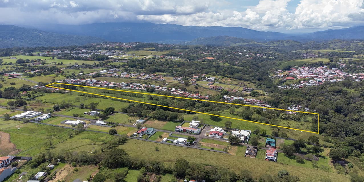Grand High-Density Lot in La Guácima — photo