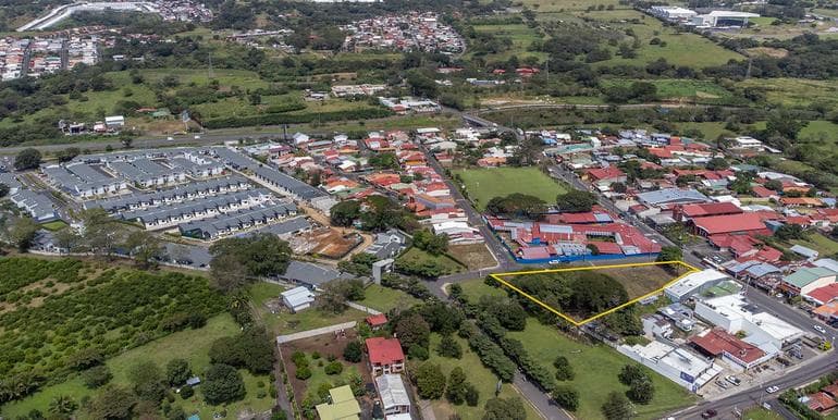Central Commercial Lot in La Guácima