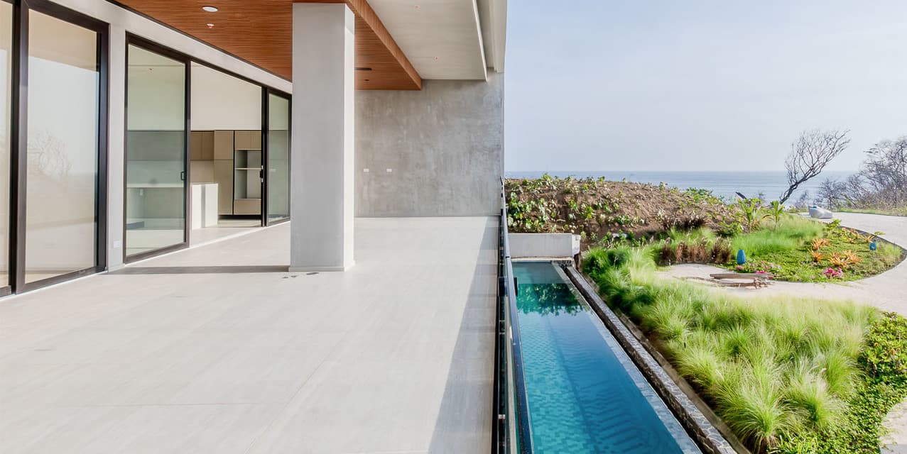 Ocean Serenity Apartment at Faro Escondido — photo