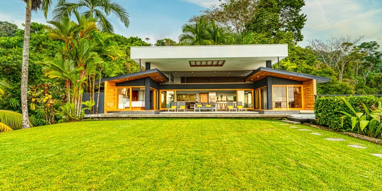 Horizon 360 Lookout Home at Uvita — photo