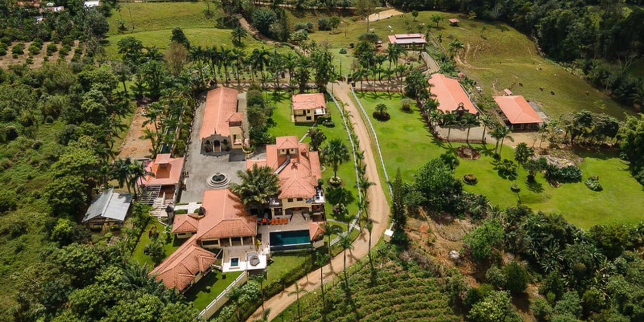 Hacienda La Esmeralda in Perez Zeledon — photo