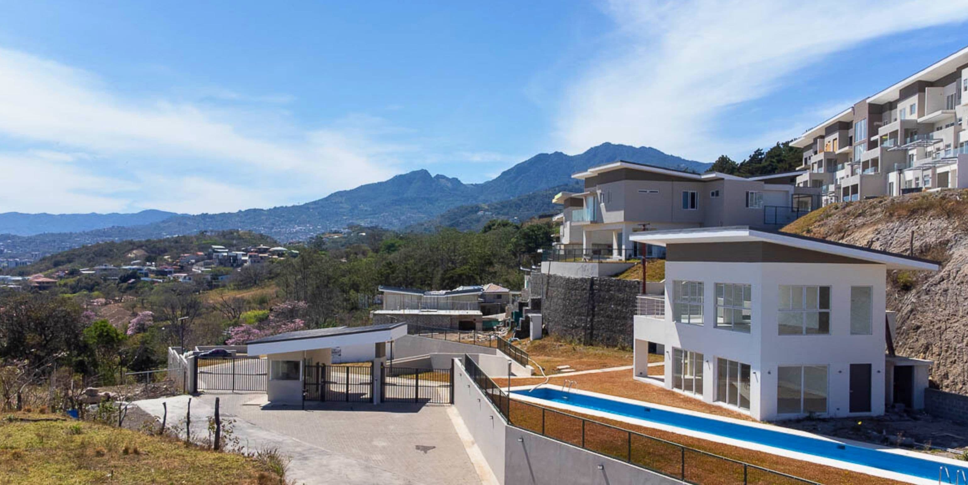 Condominio 2370 Lomas