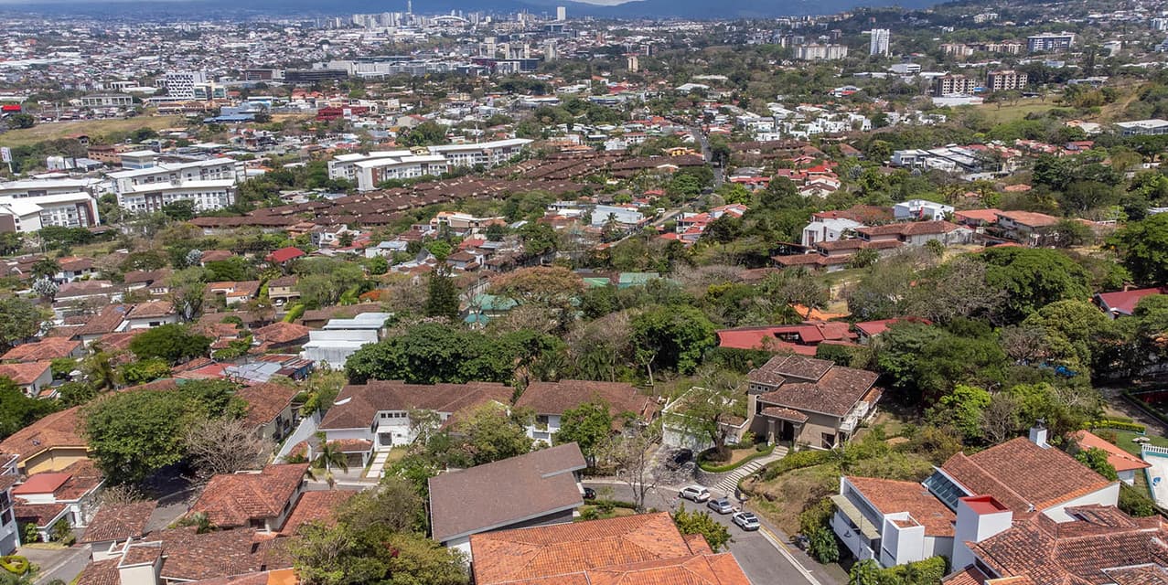 Smart Colonial Home en Cerro Real — photo