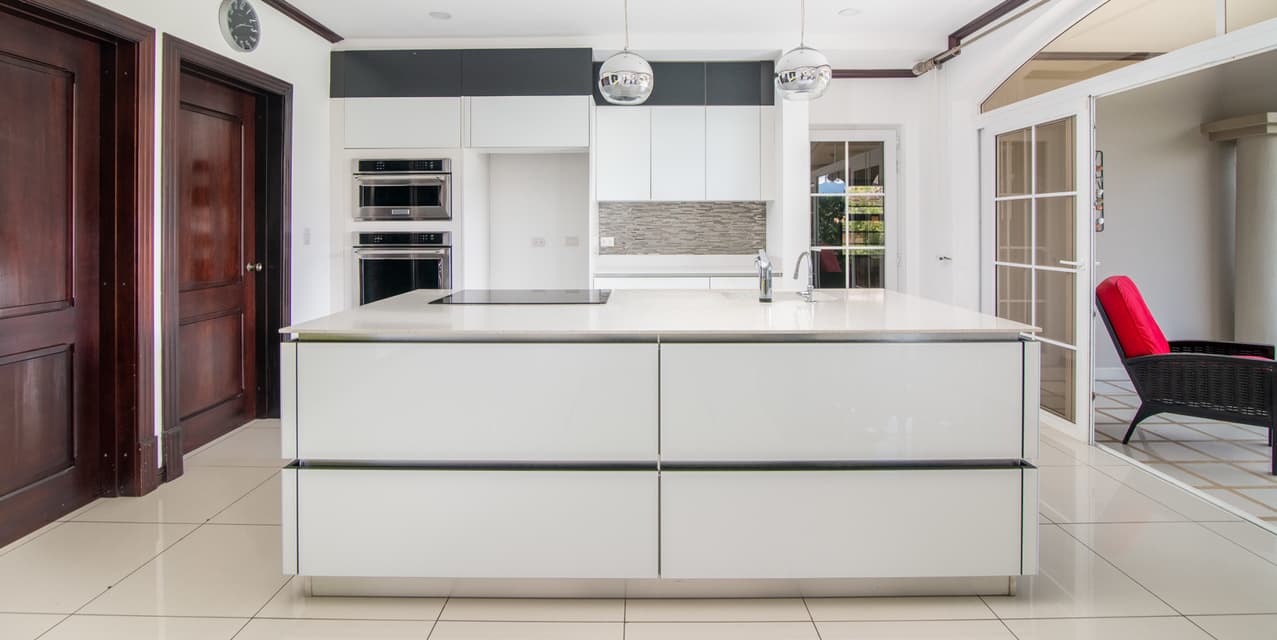 Roble Sabana Home @ Colinas de Montealegre — photo