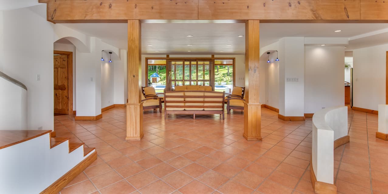 Zentra 6-Bedroom Estate in Heredia — photo