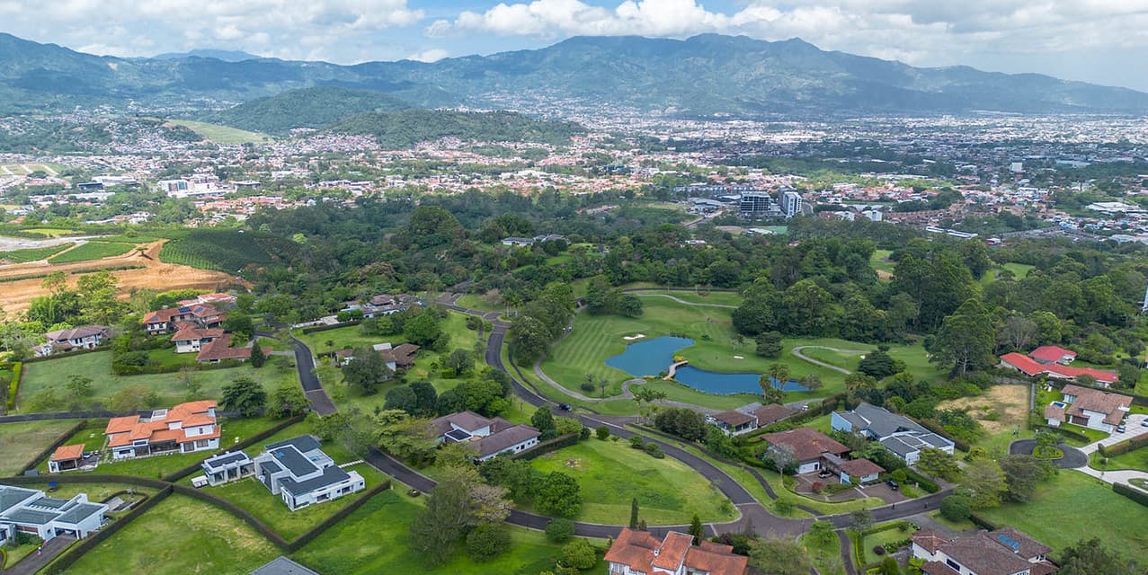 Golden Hill Lot at Monteran — photo