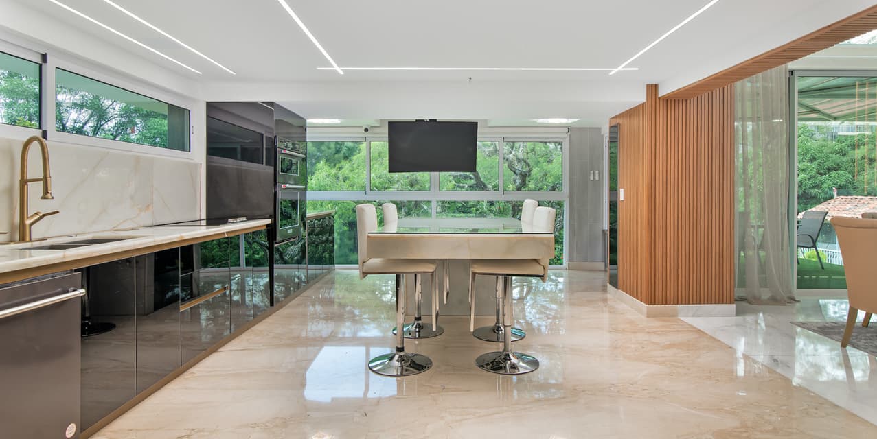 Villa Lumina @ Los Laureles — photo