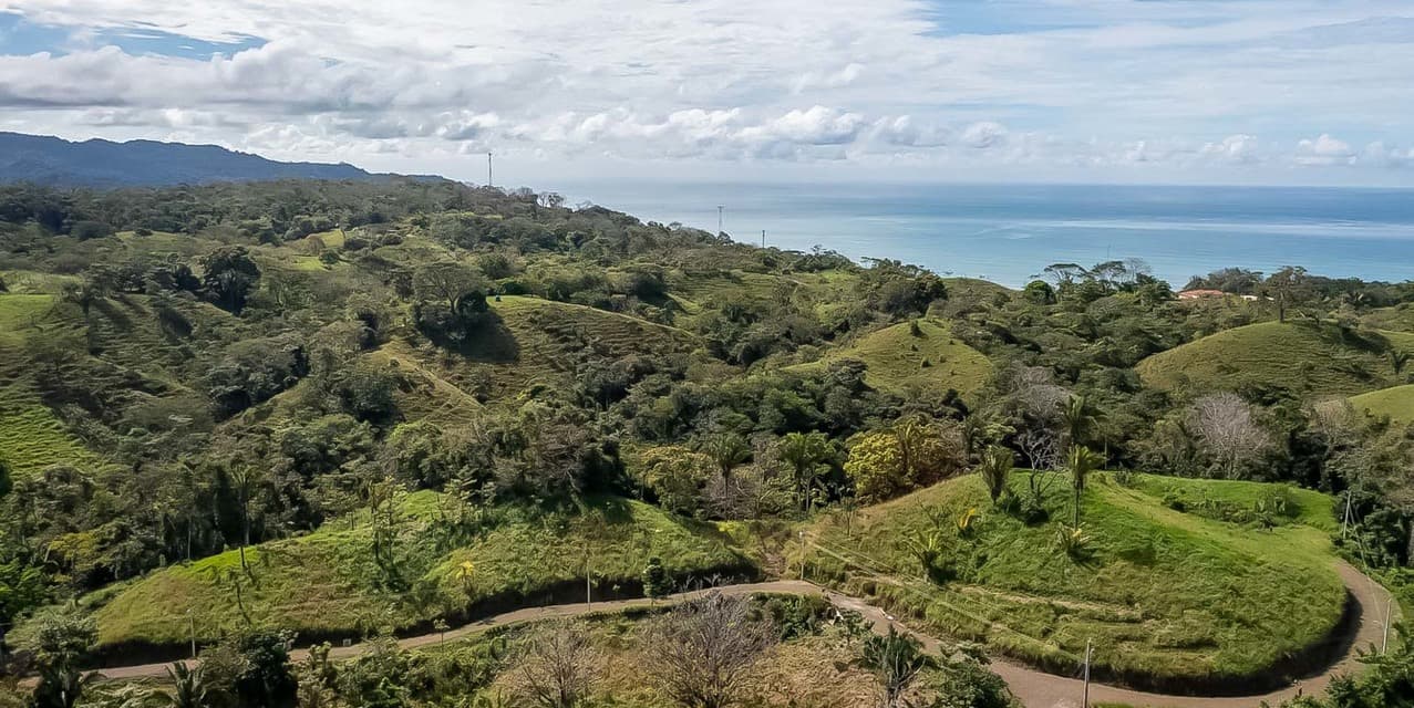 Expansive Hillside Lot Above Santa Teresa — photo