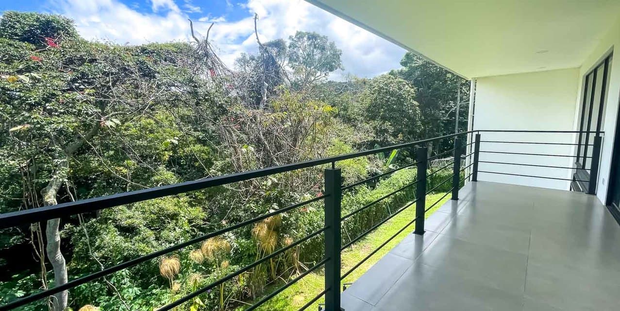 Modern San Antonio Home in Escazu — photo