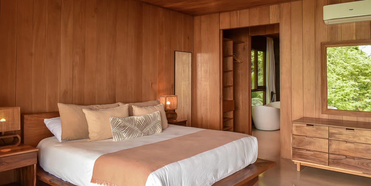 Luxury Ocean-View Villa and Guest House Playa Hermosa — photo