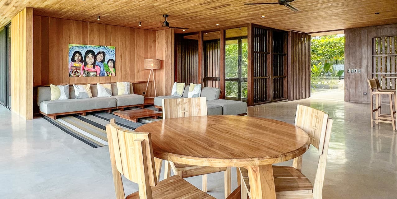 Luxury Ocean-View Villa and Guest House Playa Hermosa — photo